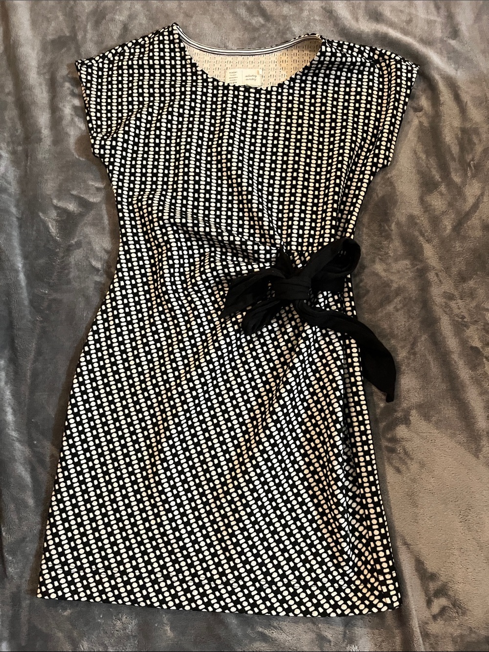 Black & White Patterned Cap-Sleeve Dress with Waist Tie